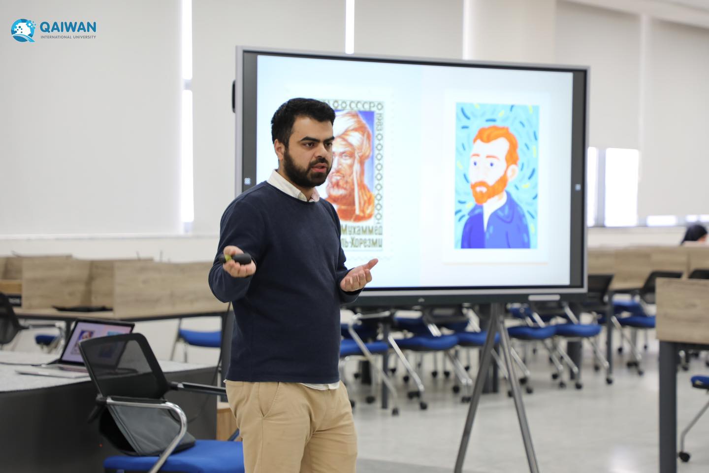 Tech Club organized a seminar as part of the "Graphic Designer" bootcamp featuring Mr. Ahmad Yousef, an expert in the realm of graphic design